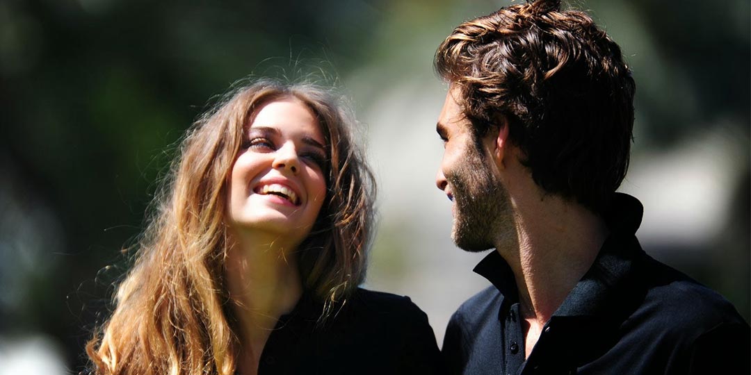 How to Approach & Attract Women You Like [for Average Men]